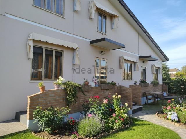 Villetta bifamiliare in vendita di 367 m² in Via Muraglie, 10