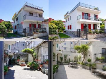 Villetta bifamiliare in vendita di 365 m² in Via Passanti Scafati, 6