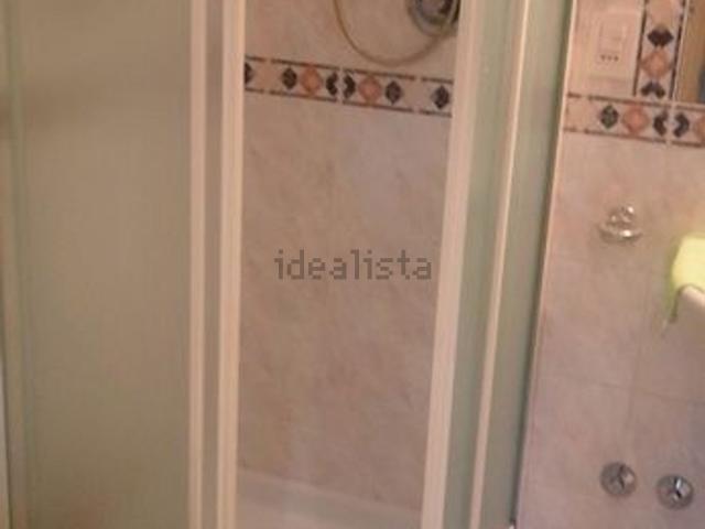 Villetta bifamiliare in vendita di 370 m² in Via Imperia