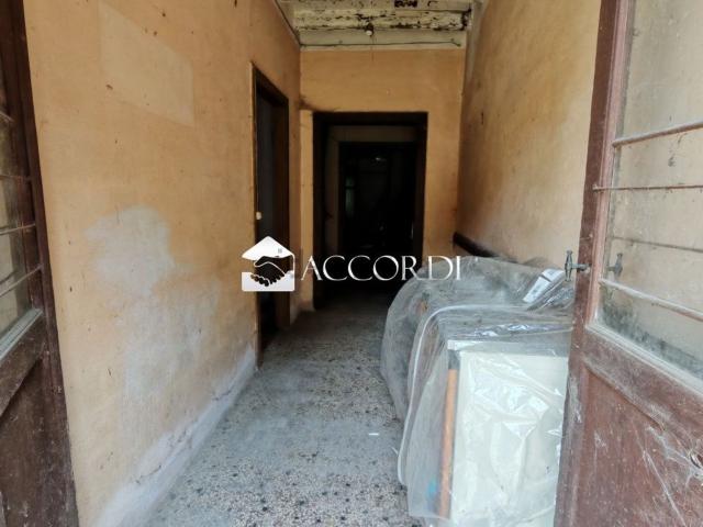Villetta bifamiliare in vendita di 370 m² in Via Monte Grappa, 26