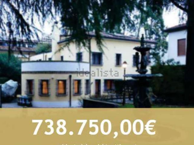 Villetta bifamiliare in vendita di 378 m² in Via dei Mille