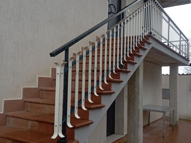 Villetta bifamiliare in vendita di 383 m²