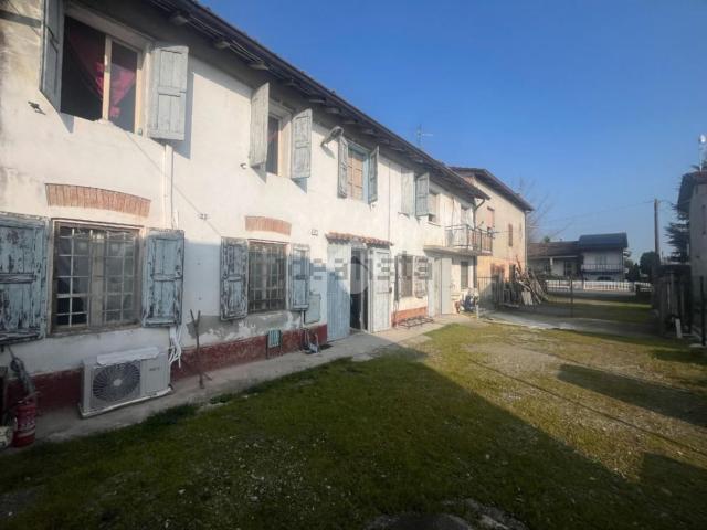 Villetta bifamiliare in vendita di 380 m² in Via Canalino, 2