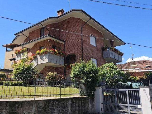 Villetta bifamiliare in vendita di 380 m² in Via Piave, 53