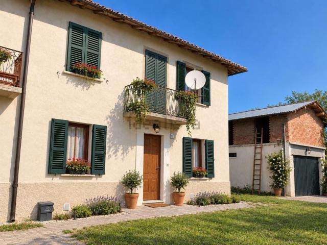 Villetta bifamiliare in vendita di 384 m² in Località Campora, 3
