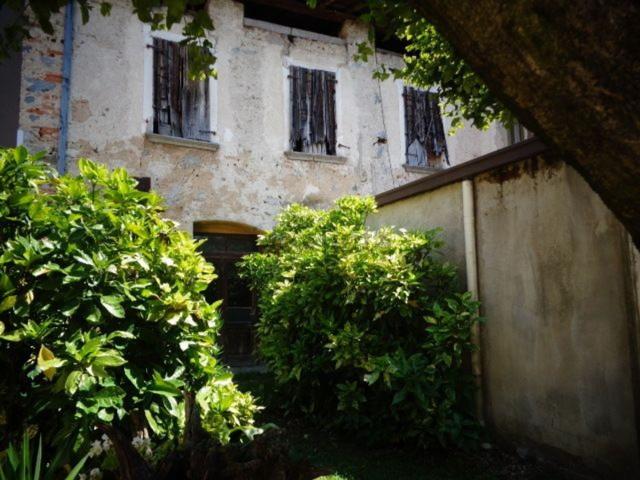 Villetta bifamiliare in vendita di 384 m² in Via Roma