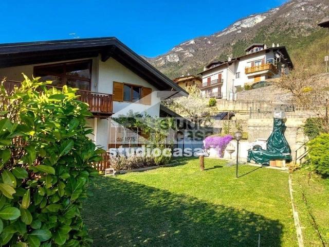 Villetta bifamiliare in vendita di 385 m² in Largo Porta Nuova