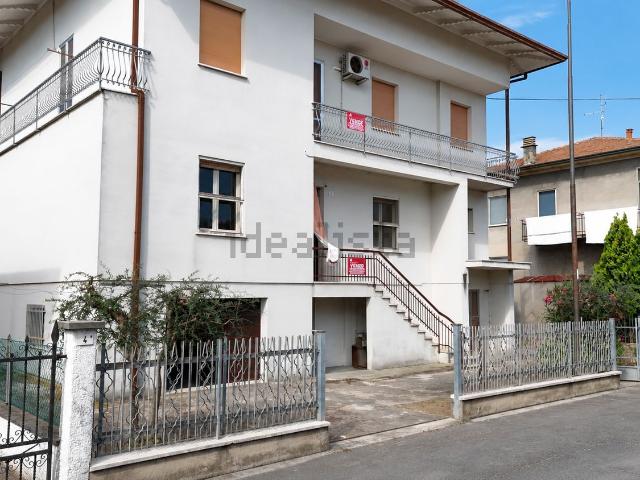 Villetta bifamiliare in vendita di 386 m² in Via Venezia, 4