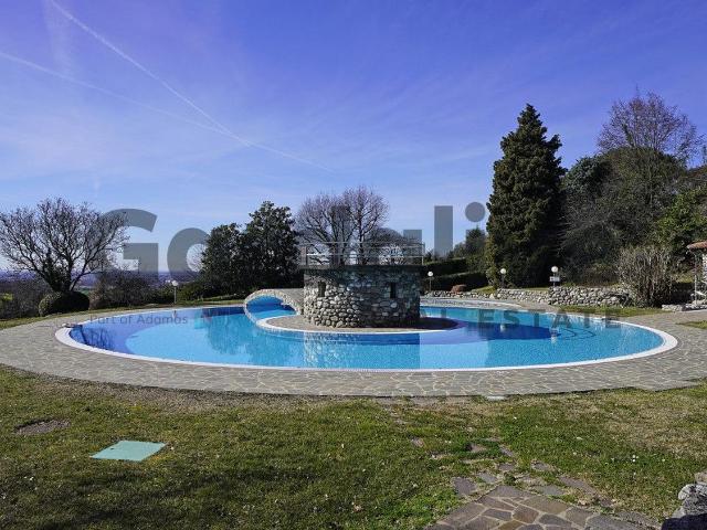 Villetta bifamiliare in vendita di 388 m² in Via Dante Alighieri, 1