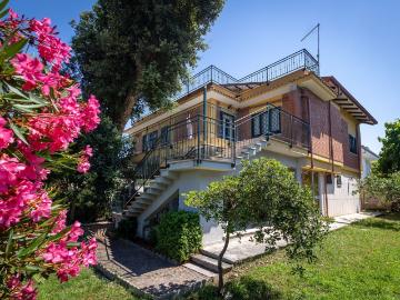 Lavinio, Latina Lazio