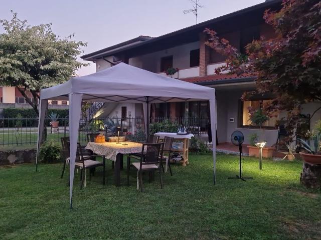 Villetta bifamiliare in vendita di 391 m² in Via Breda, 14