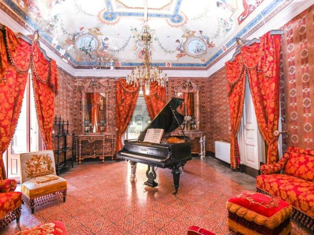 Villetta bifamiliare in vendita di 391 m² in Via Silvio Pellico, 3