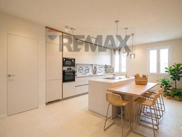 Villetta bifamiliare in vendita di 391 m²