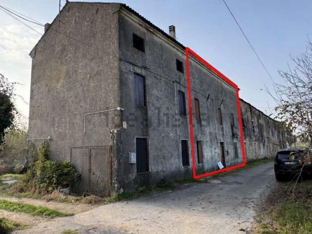 Villetta bifamiliare in vendita di 396 m² in Via Villa Grandesso, 6