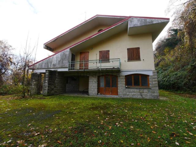Villetta bifamiliare in vendita di 300 m² in Piazza Torquato Tasso, 6
