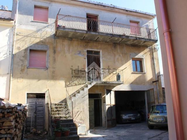 Villetta bifamiliare in vendita di 300 m² in Piazza San Antonio