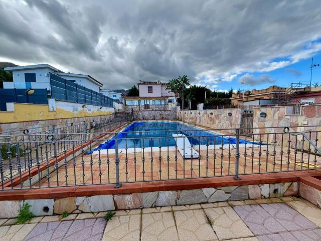 Villetta bifamiliare in vendita di 300 m² in Strada Portella Daino
