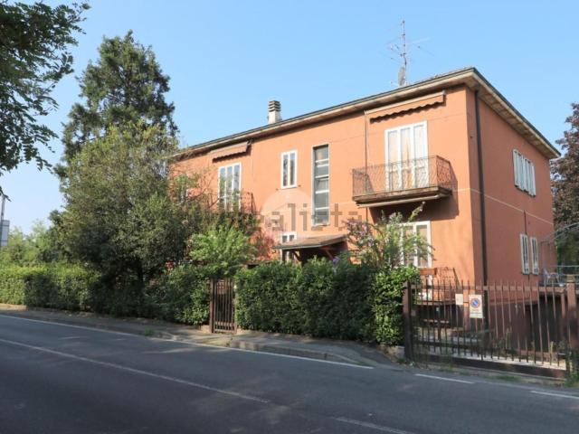 Villetta bifamiliare in vendita di 300 m² in Via Achille Ratti, 85