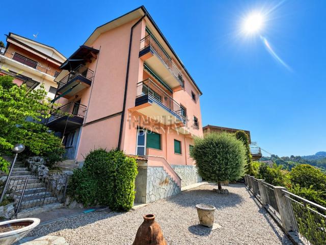 Villetta bifamiliare in vendita di 300 m² in Via Antonio Pagani, 1