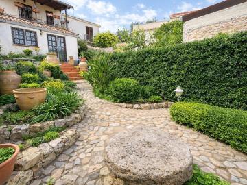 Villetta bifamiliare in vendita di 300 m² in Via delle Zagare