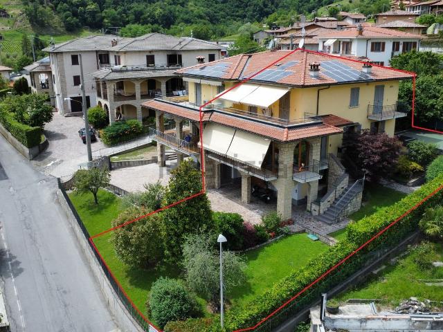 Villetta bifamiliare in vendita di 300 m² in Via Paoli, 5