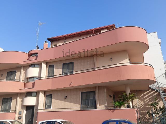Villetta bifamiliare in vendita di 300 m² in Via Rocco Dicillo