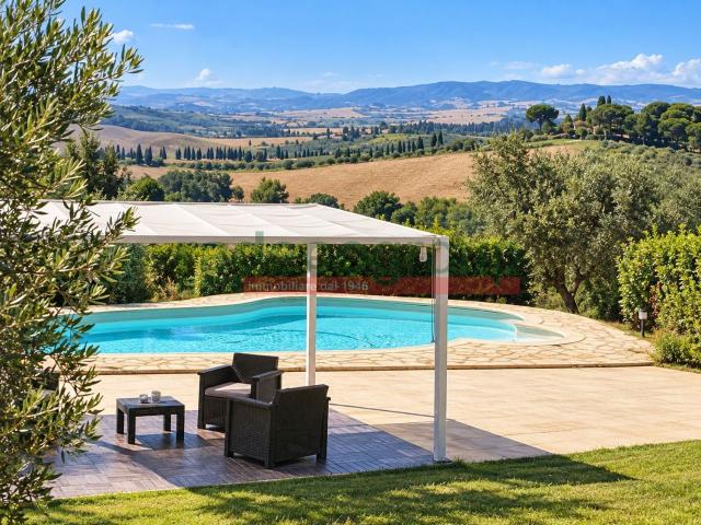 Villetta bifamiliare in vendita di 300 m² in Via della Valle Benedetta, 273