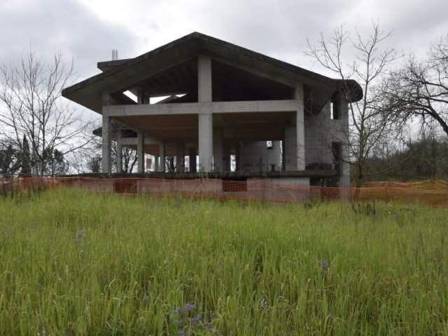 Villetta bifamiliare in vendita di 300 m²