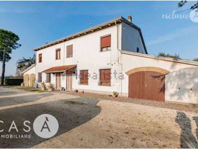 Villetta bifamiliare in vendita di 302 m²