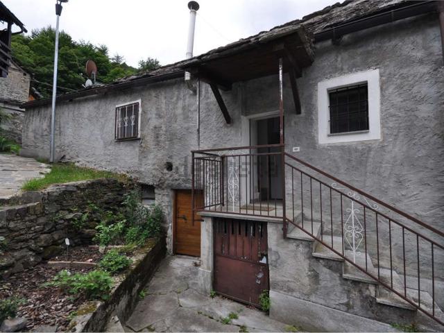 Villetta bifamiliare in vendita di 30 m² in Località Pioi, 28