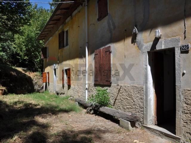 Villetta bifamiliare in vendita di 313 m² in Località Valdibura