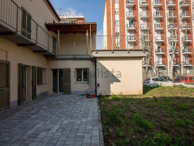Villetta bifamiliare in vendita di 313 m² in Viale Giordano Bruno