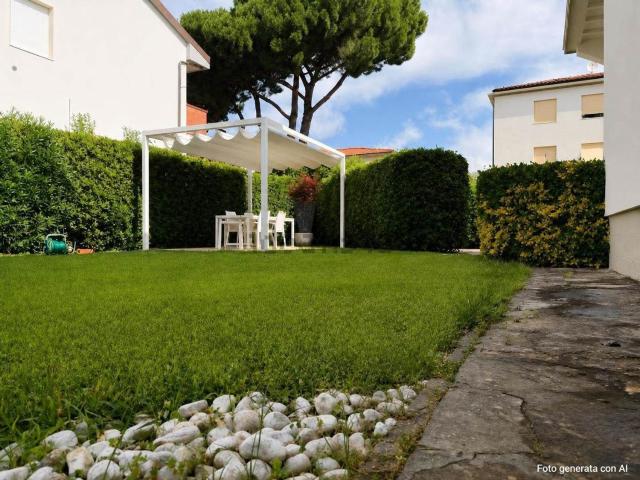 Villetta bifamiliare in vendita di 310 m²