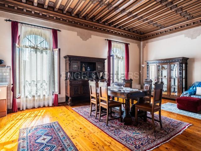 Villetta bifamiliare in vendita di 312 m² in Via Binati