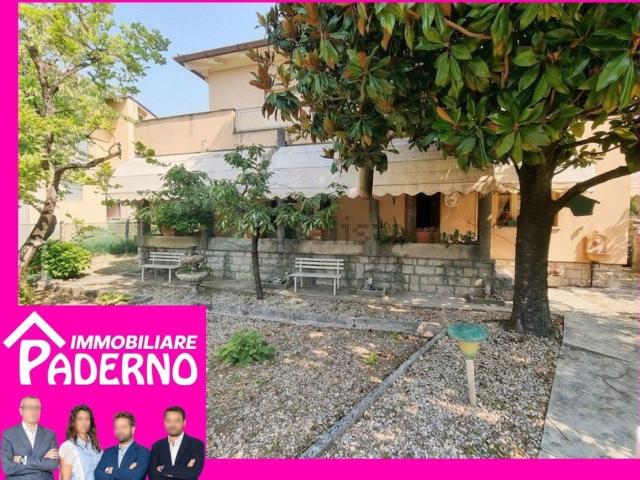Villetta bifamiliare in vendita di 317 m² in Via Monte Grappa, 48