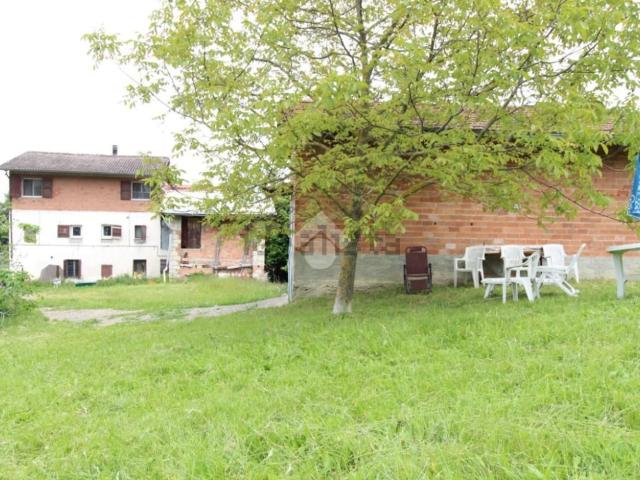 Villetta bifamiliare in vendita di 315 m² in Via Villa, 24