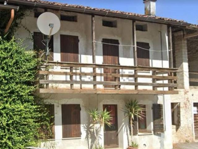 Villetta bifamiliare in vendita di 320 m² in Frazione Colderù, 50