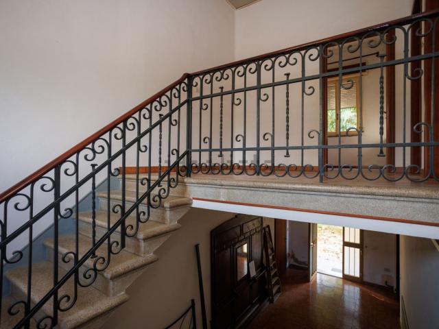 Villetta bifamiliare in vendita di 320 m² in Via Becchi Tognini Est, 19