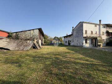 Villetta bifamiliare in vendita di 320 m² in Via Busiago, 9365