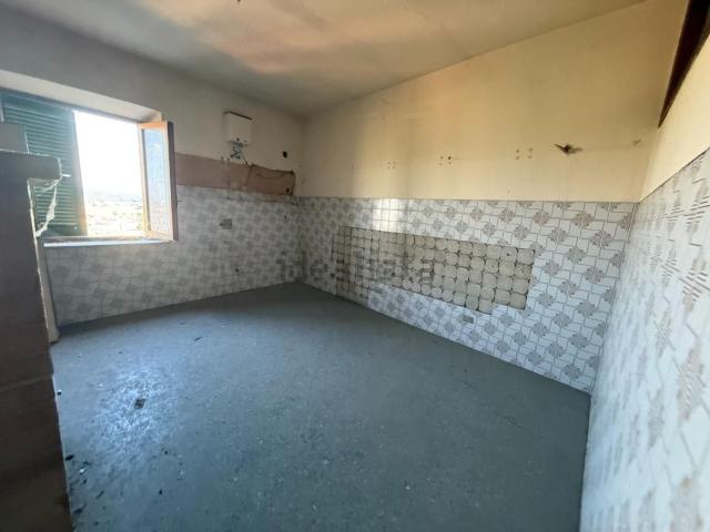 Villetta bifamiliare in vendita di 320 m² in Via Capannoli