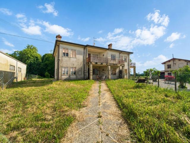 Villetta bifamiliare in vendita di 320 m² in Via Gazzetto, 15