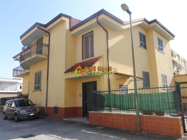 Villetta bifamiliare in vendita di 320 m² in Via Ludovico Ariosto