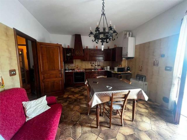 Villetta bifamiliare in vendita di 320 m²