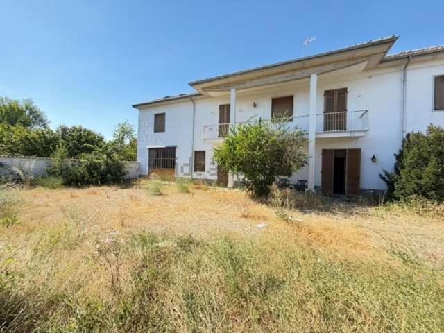 Villetta bifamiliare in vendita di 320 m²