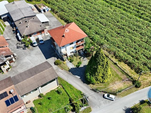 Villetta bifamiliare in vendita di 321 m² in Via Gabiola, 42