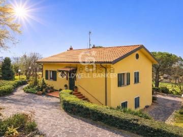 Villetta bifamiliare in vendita di 325 m² in Località Valle, 22