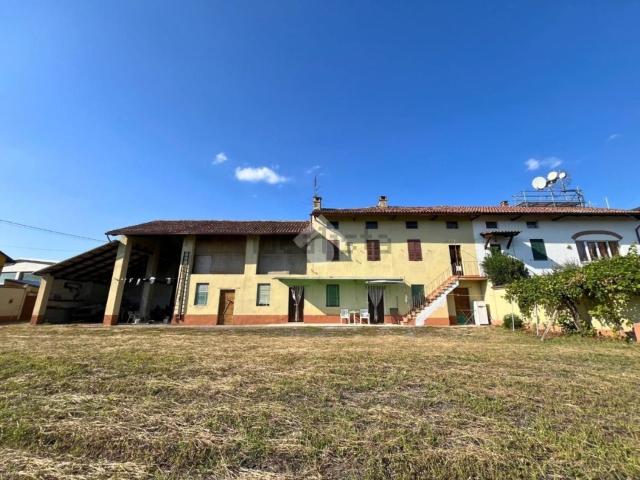 Villetta bifamiliare in vendita di 330 m² in Via Guglielmo Marconi, 25