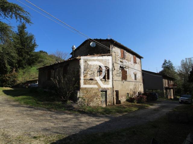Villetta bifamiliare in vendita di 335 m² in Via Montepaolo, 5