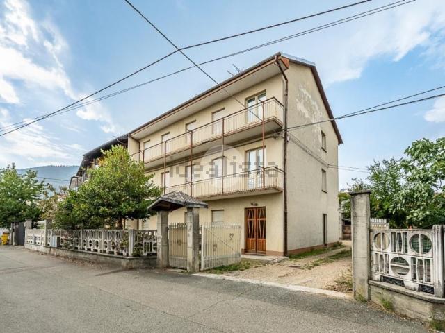 Villetta bifamiliare in vendita di 338 m² in Via Toppie, 21