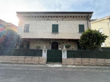 Villetta bifamiliare in vendita di 338 m²
